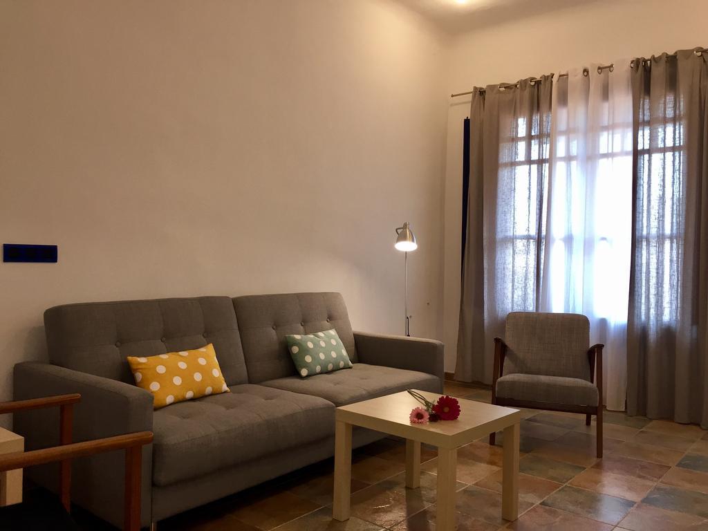 卡斯特罗·德波利亚斯Apartament Can Callis公寓 外观 照片